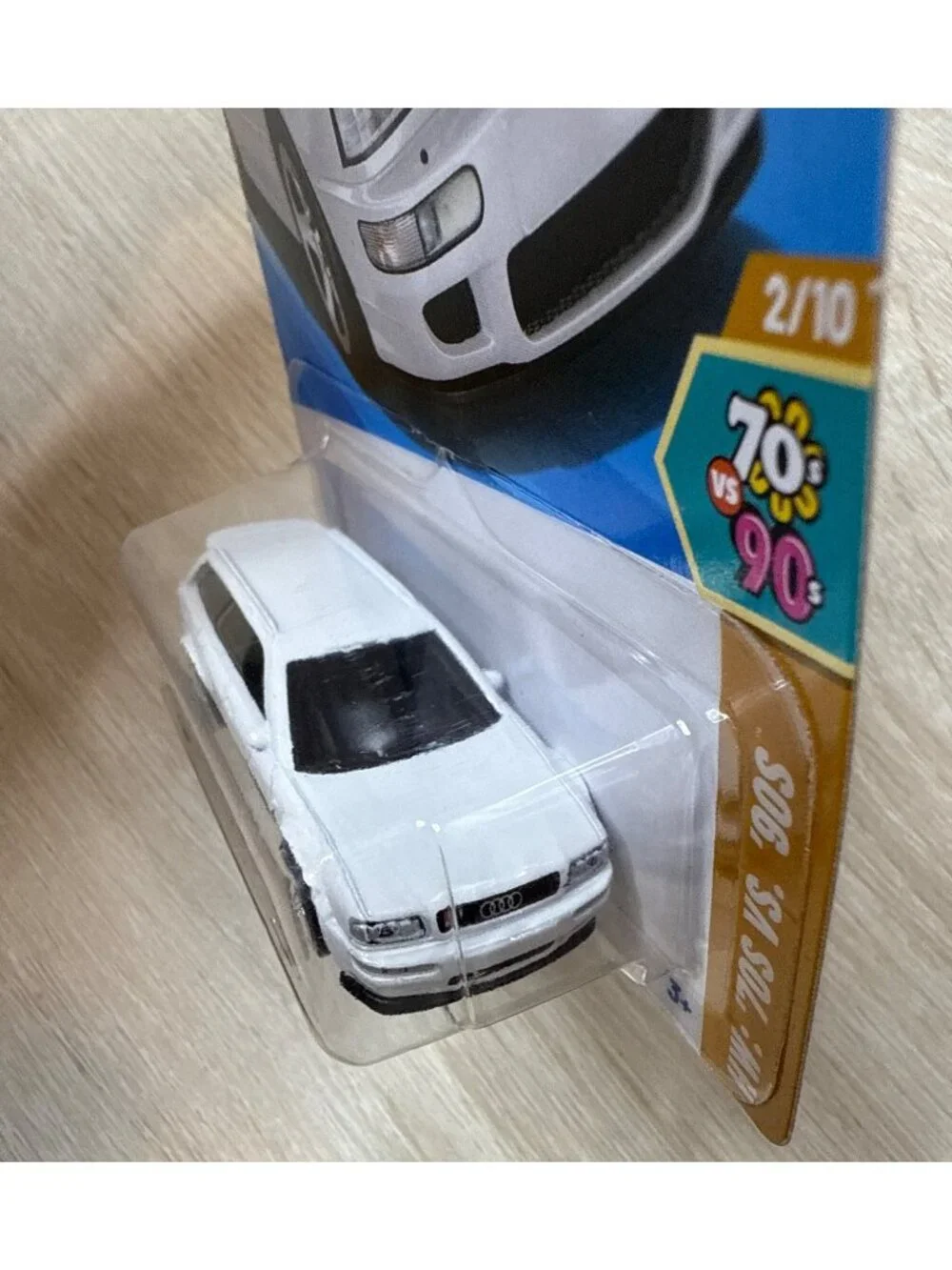 Hot Wheels '94 Audi Avant RS2 HW 70s vs 90s 28/250 2/10 White NOC
